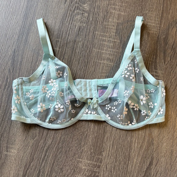 5/$20 Savage X Fenty Floral Sheer Bra 38D - Picture 2 of 7